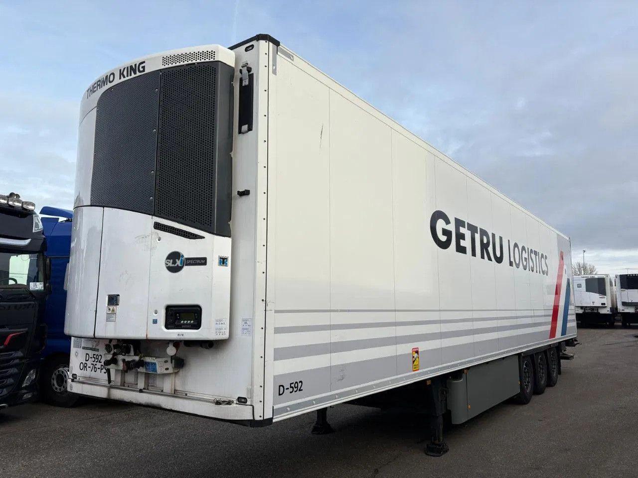 Schmitz Cargobull Thermo King SLX Spectrum Multitemp, taillift LBW