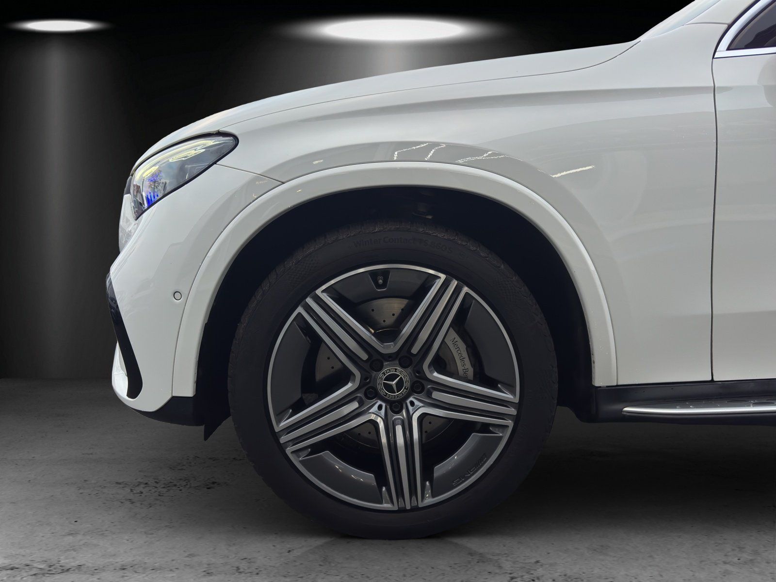 Fahrzeugabbildung Mercedes-Benz GLC 400 e 4MATIC+AMG-Line+AIRMATIC+AHK+DISTRONIC