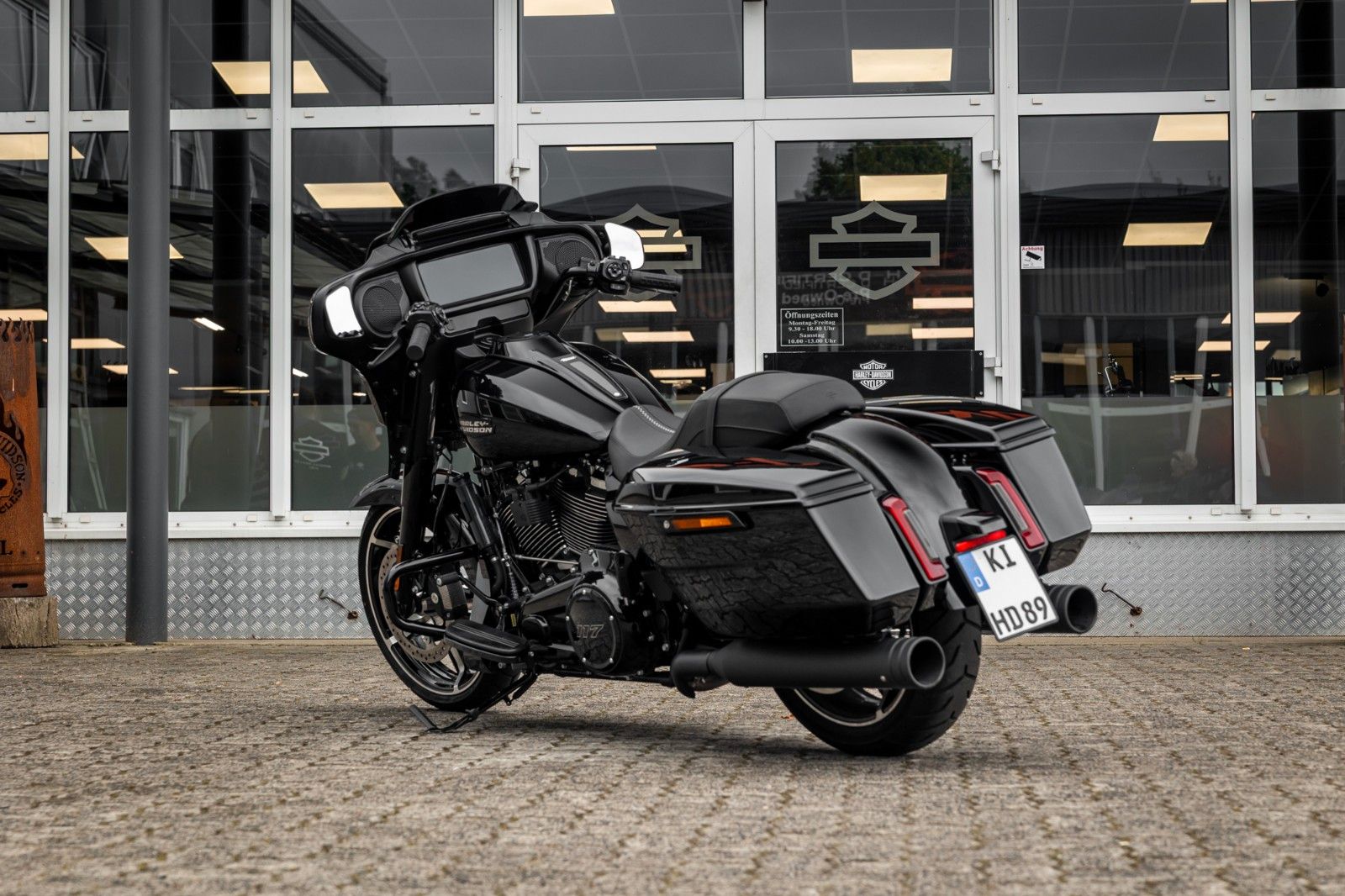 Fahrzeugabbildung Harley-Davidson Street Glide  FLHX MY24 117cui- Kesstech