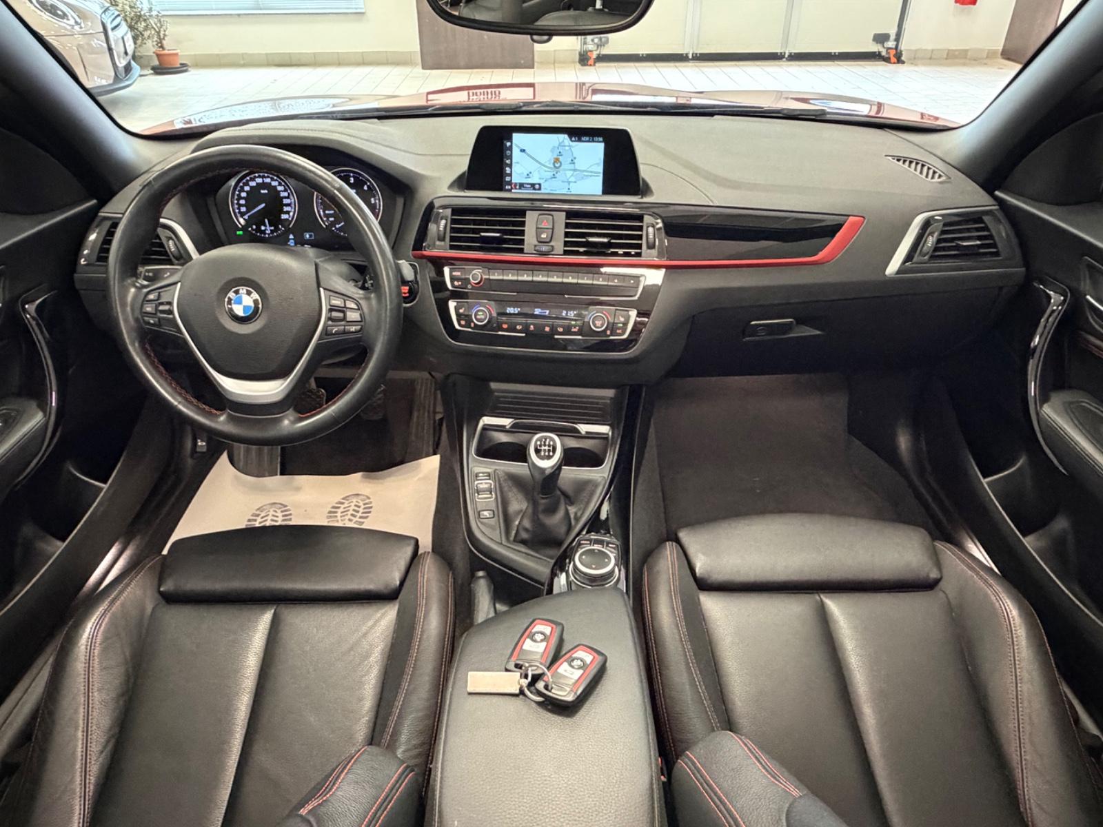 BMW 218d Cabrio Sport Line/Navi/KeyLes/FernLAss/AHK