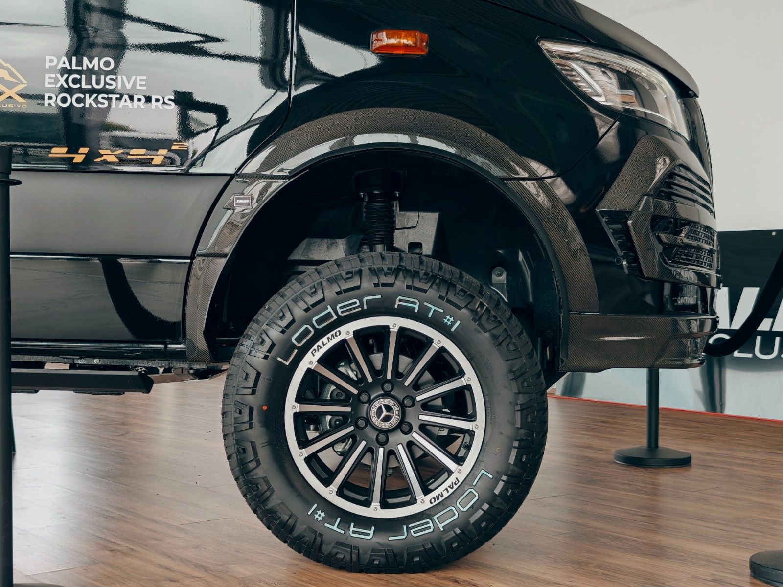Fahrzeugabbildung HYMER / ERIBA / HYMERCAR GRAND CANYON S MB 600 4x4² RSX - TRIPLE CARBON