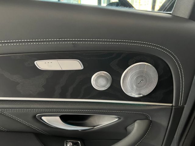 Fahrzeugabbildung Mercedes-Benz E 63 S AMG 4Matic+/Sthzg/Memory/Burmester 3D
