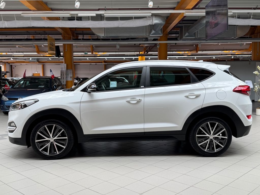 HYUNDAI Tucson Passion|Navi|SHZ|Apple&Android|Kamera|LHZ HYUNDAI Tucson Passion|Navi|SHZ|Apple&Android|Kamera|LHZ