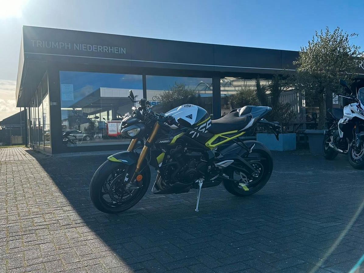 Triumph Exklusive Street Triple Moto2 Edition