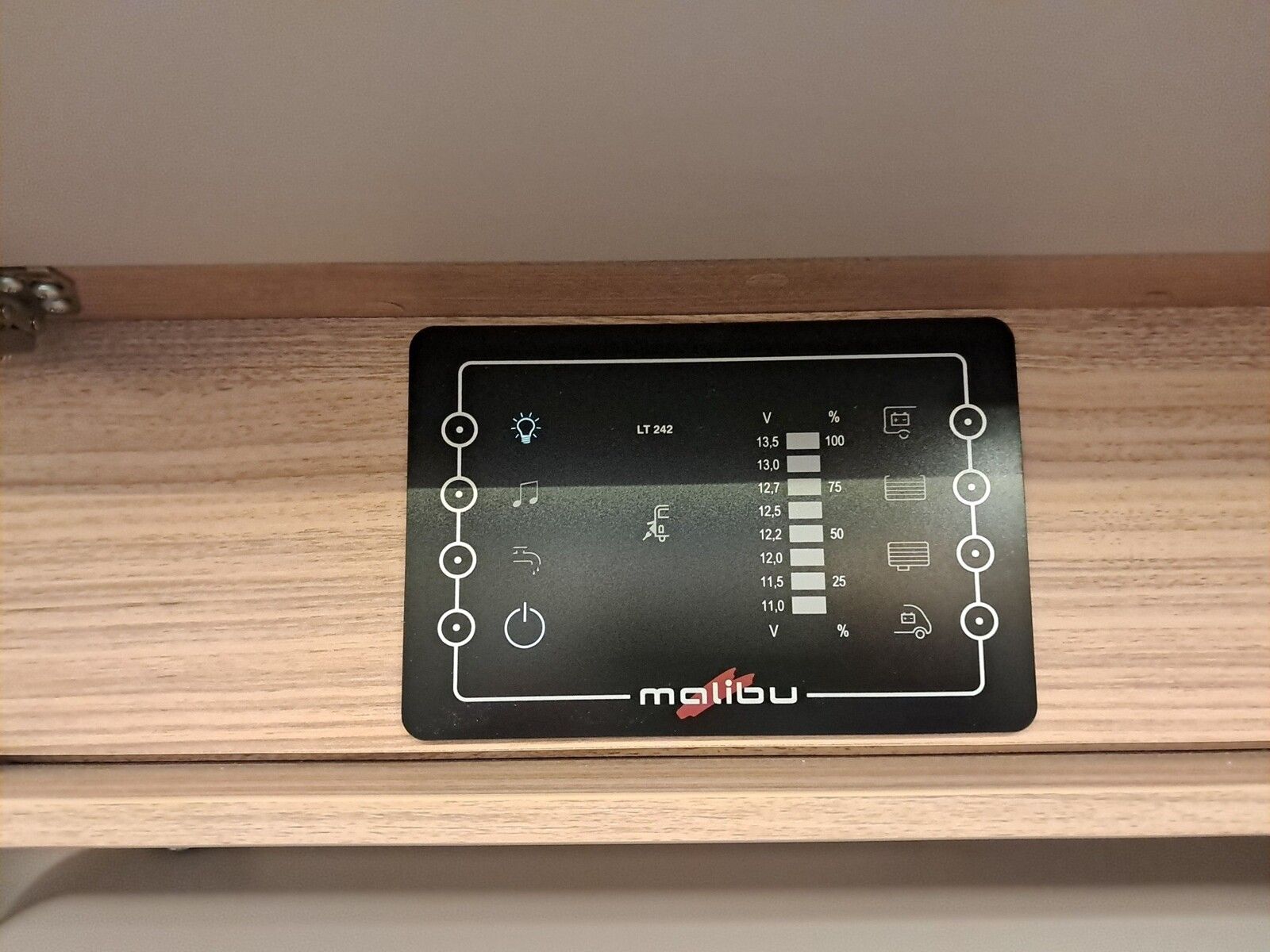 Fahrzeugabbildung Malibu T 470 RB LE K comfort Navi, Markise, RFK, TV