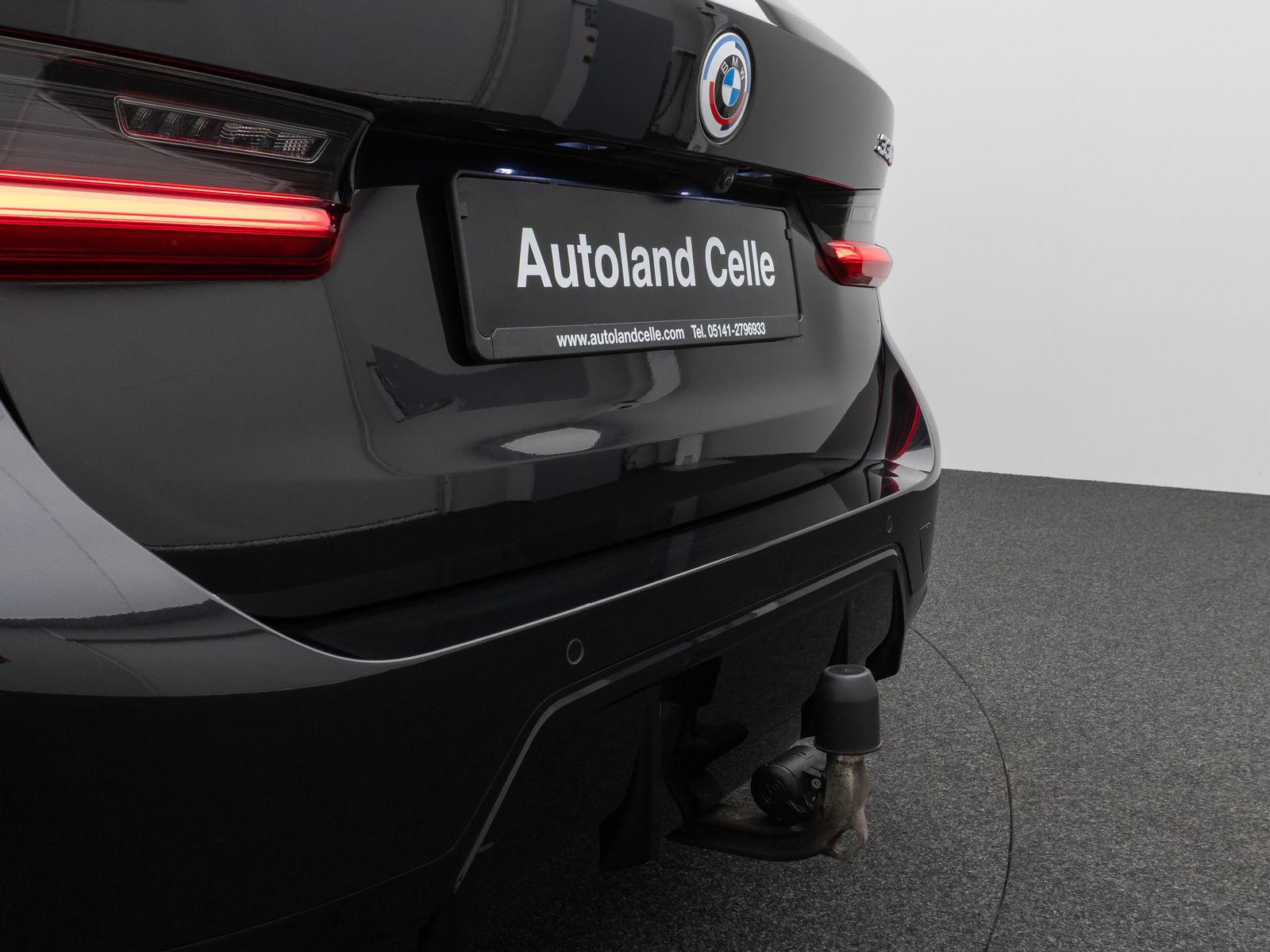 Fahrzeugabbildung BMW 330e xD M Sport Pro Kamera HUD DAB H/K Stop&Go