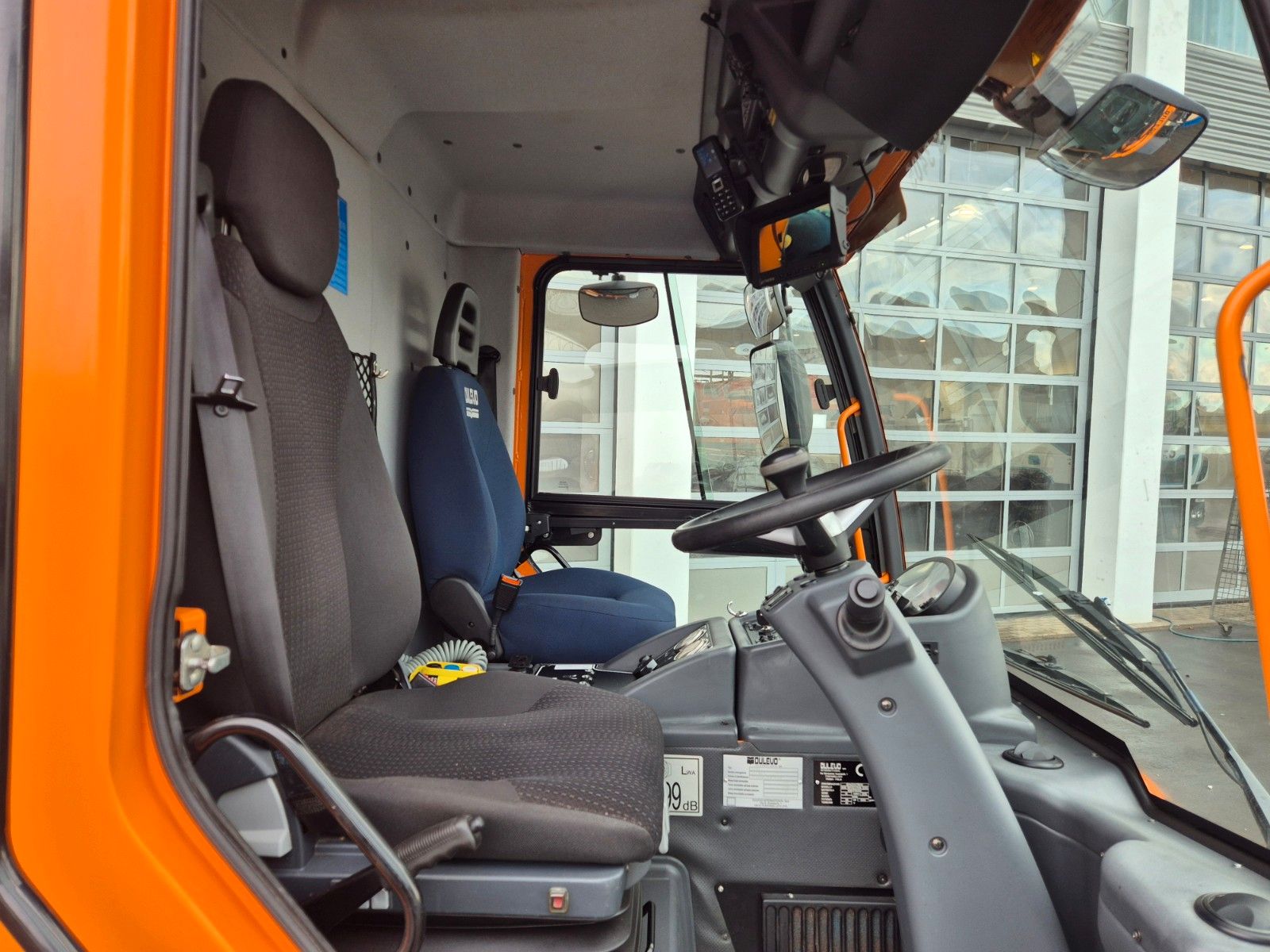 Fahrzeugabbildung Andere Dulevo 6000T Kehrmaschine