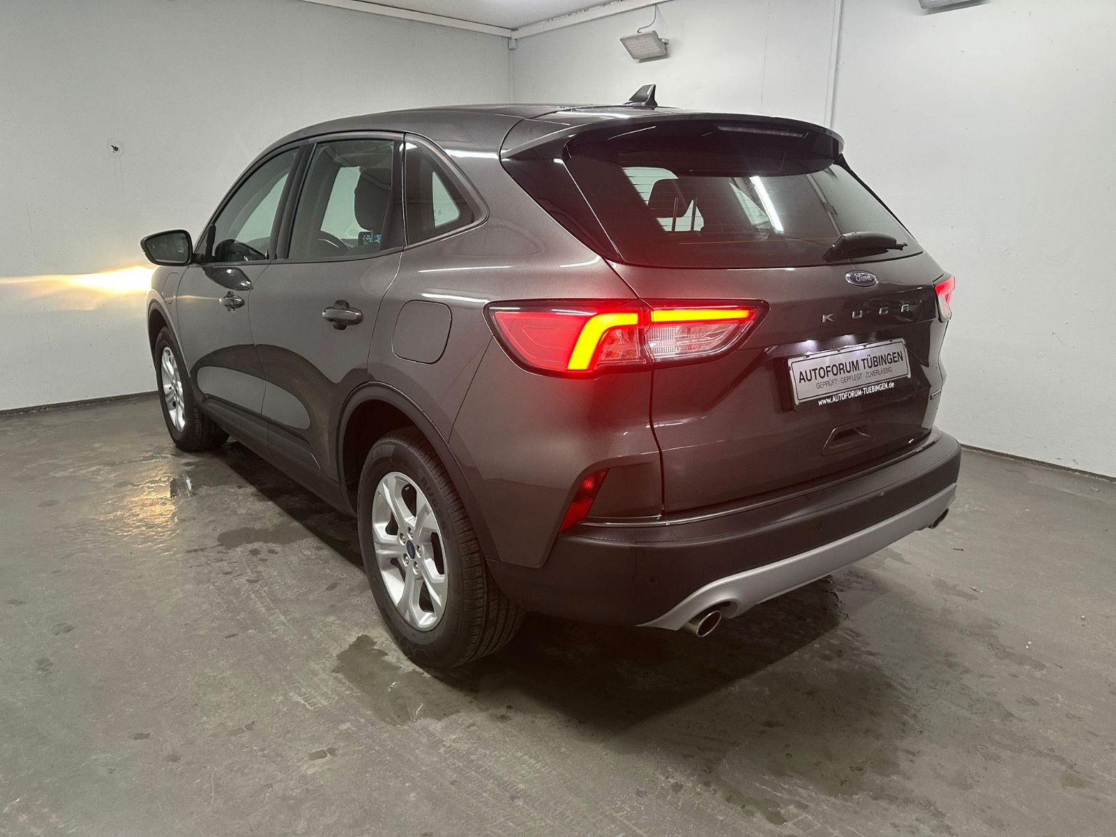 Fahrzeugabbildung Ford Kuga 2.5 Duratec PHEV Cool & Connect CVT*NAVI*