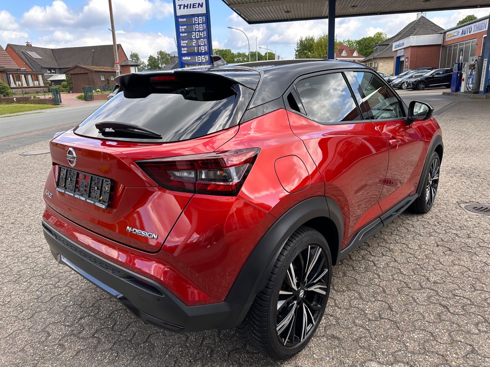Fahrzeugabbildung Nissan Juke N-Design 1.0 DIG-T DCT Bose/LED/GRA/LM19"