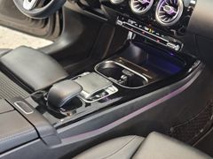 Fahrzeugabbildung Mercedes-Benz A 180 d Progressive (SITZHEIZUNG/LED/PDC/AMBIENT