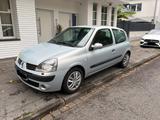 Renault Clio Confort Automatik Klimaanlage TÜV neu - gebrauchte Renault Clio aus dem Jahr 2004