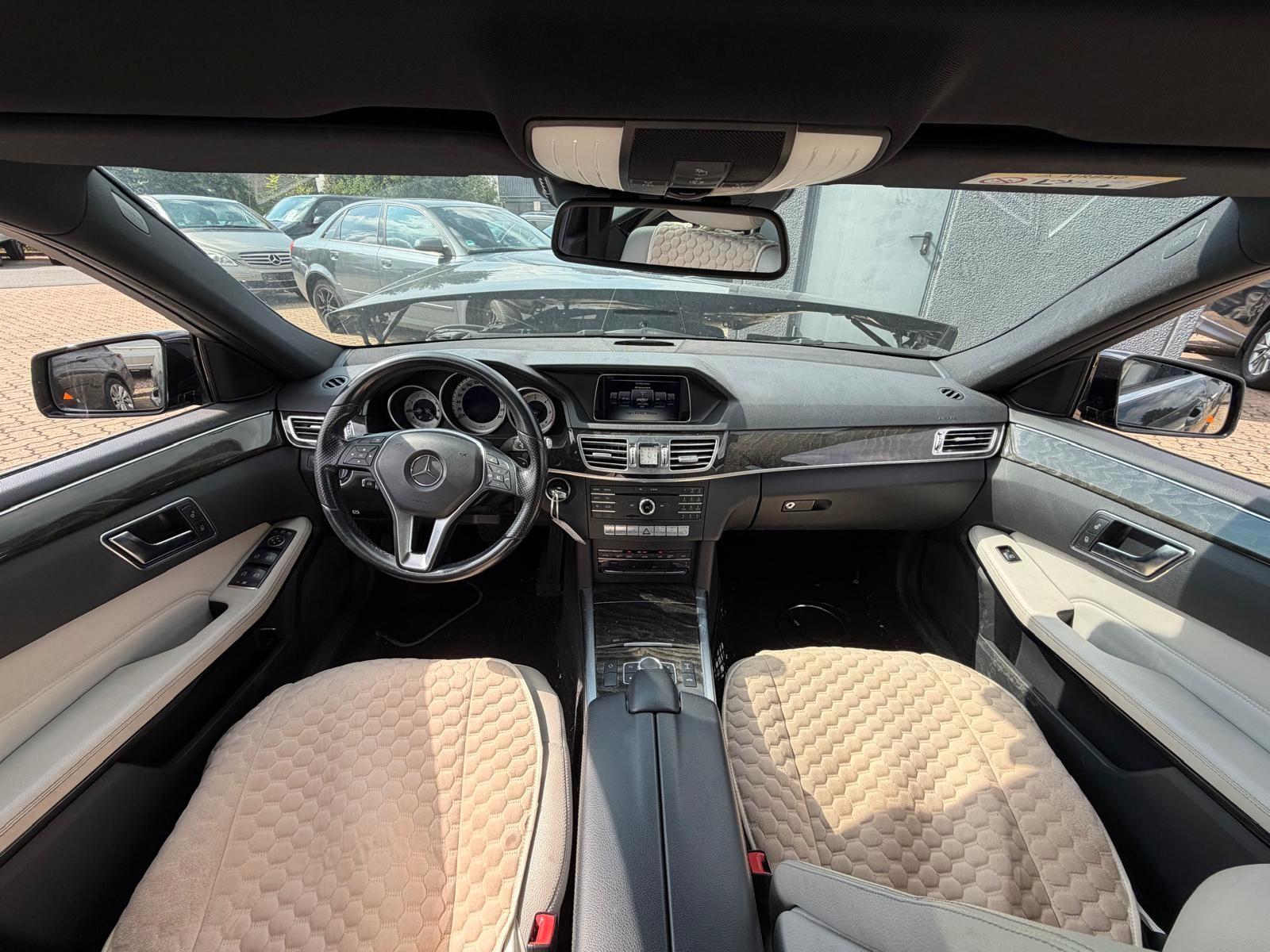 Mercedes-Benz E250 2015 — photo 11