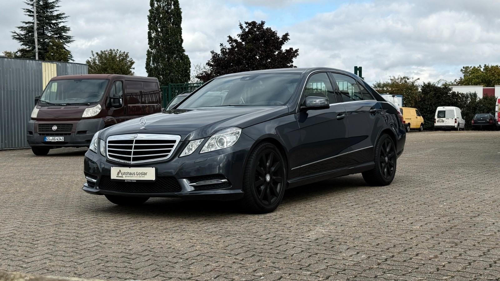 Mercedes-Benz E 220 Elegance *Automatik*AMG-Paket*Xenon*