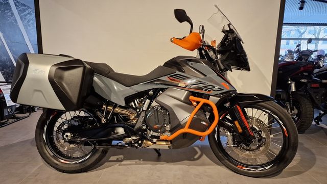 KTM 890 ADVENTURE + Zubehör Lieferung möglich