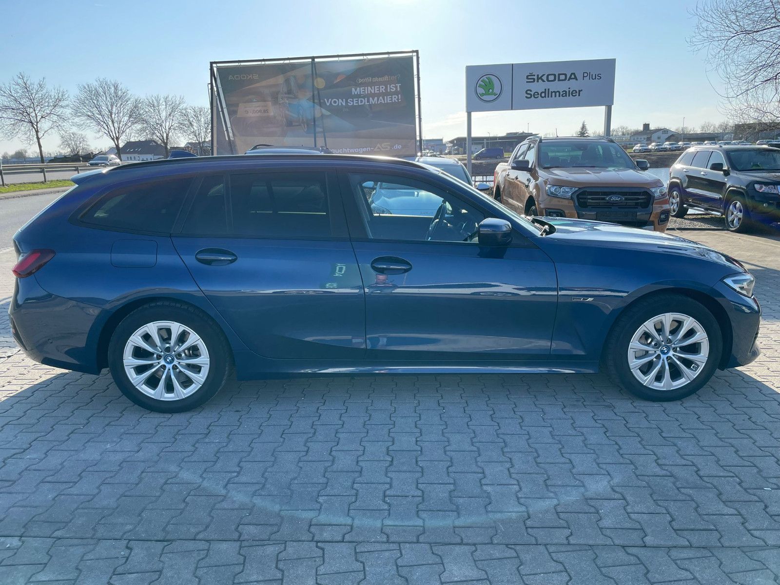BMW 330e Touring Advantage HUD SHZ RFK AHK LiveCoPro foto 2