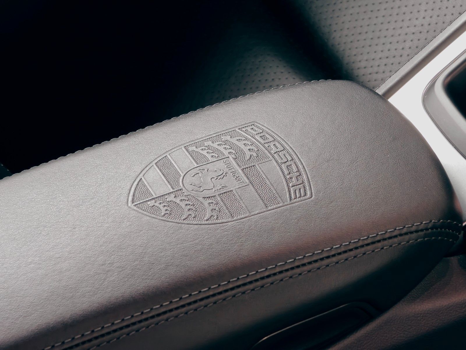 Fahrzeugabbildung Porsche BOXSTER S - 718 AVENTURINGRÜN METALLIC