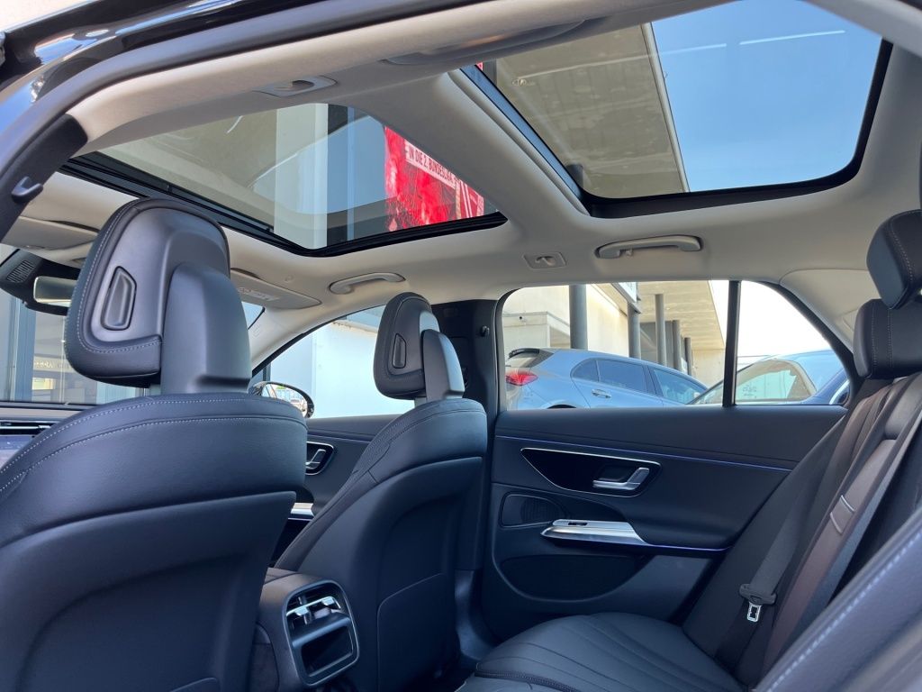 Fahrzeugabbildung Mercedes-Benz E 200 4MATIC T-Modell 360 ACC AHK AUT DynLicht