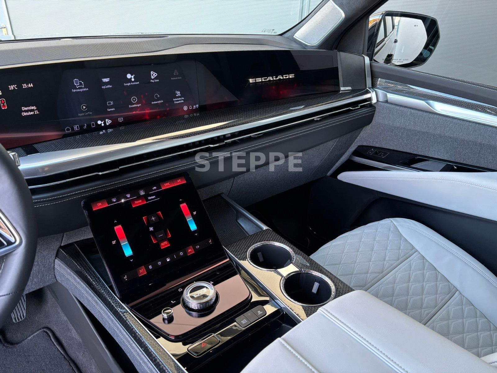 Cadillac Escalade MY26 V-Series 6.2 V8 Supercharged AWD