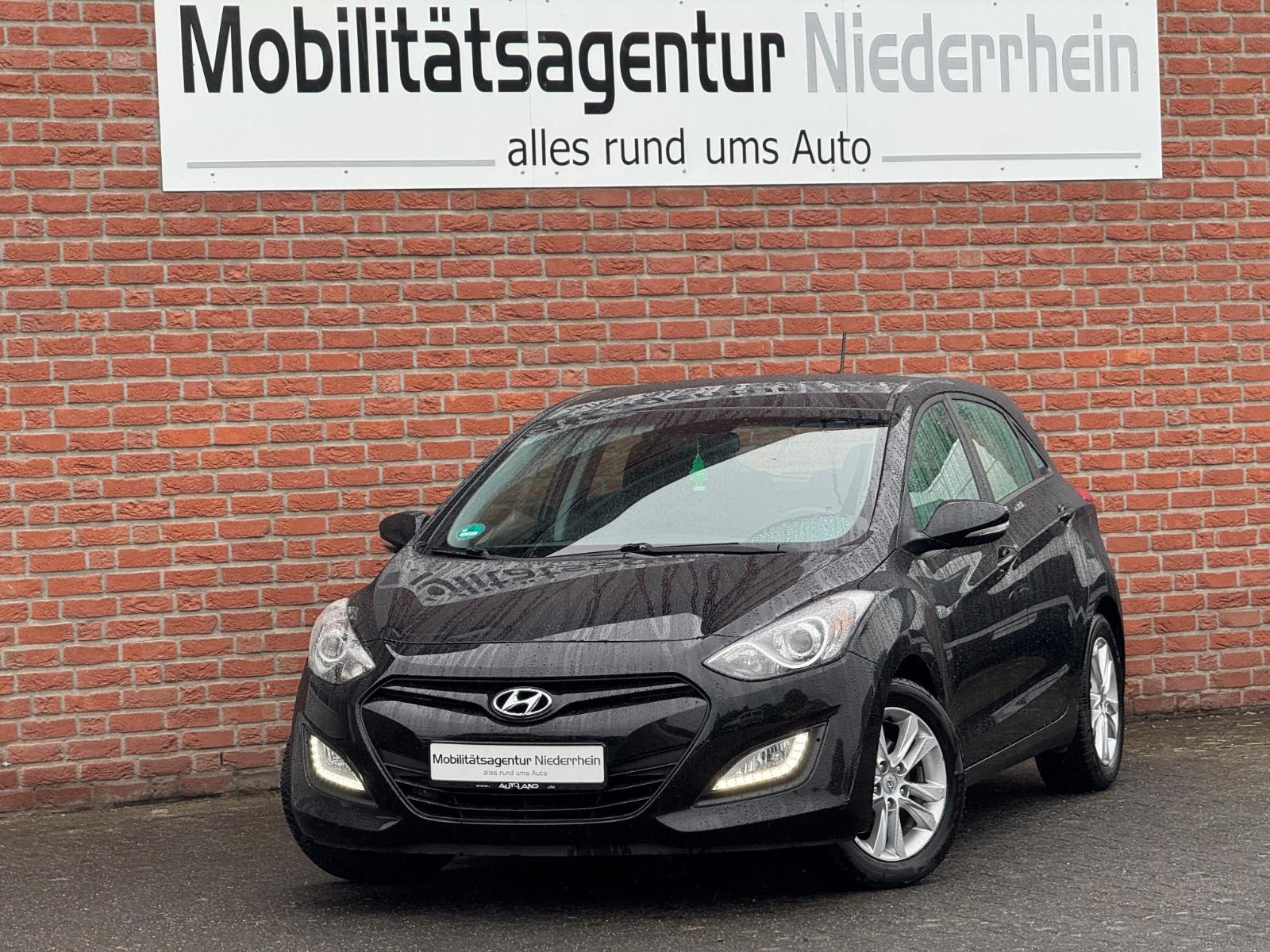 Hyundai i30 1.4 *85.000km*Navi*Tempomat*Kamera*ALU*