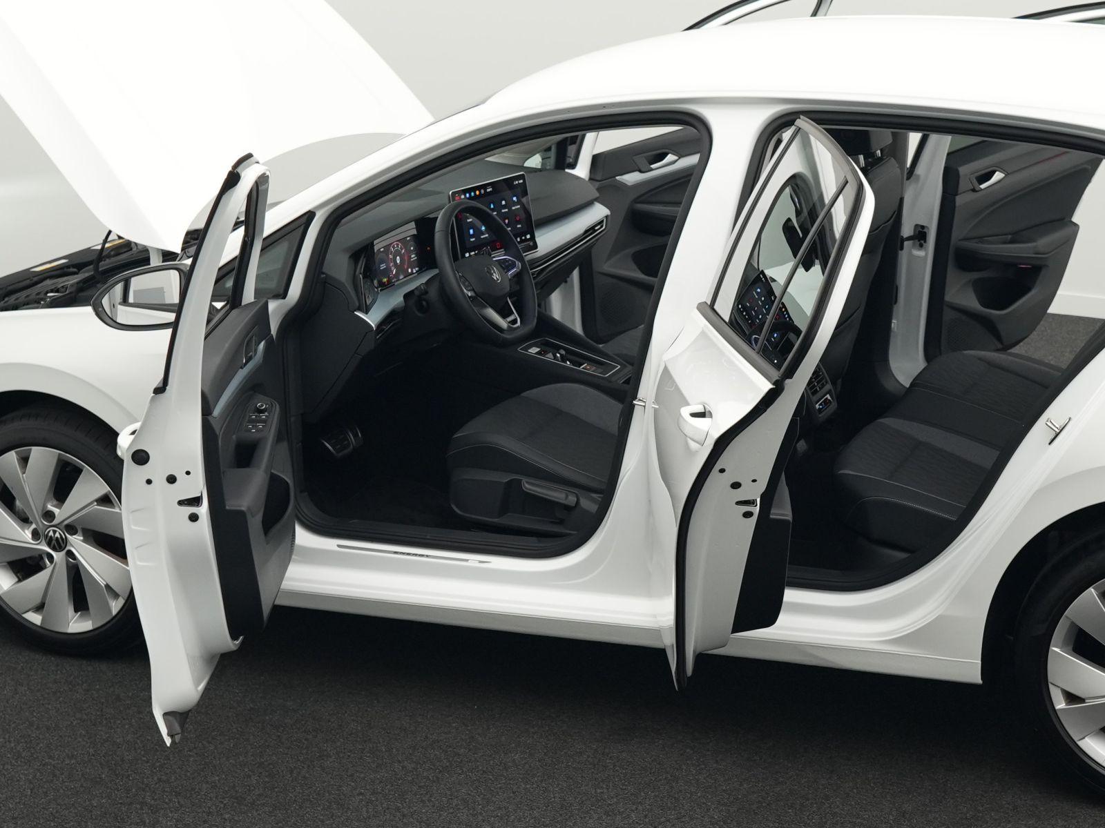 Volkswagen Golf VIII Energy 1,5 eTSI DSG *AHK*LEDPlus*17"*, миниатюра 30