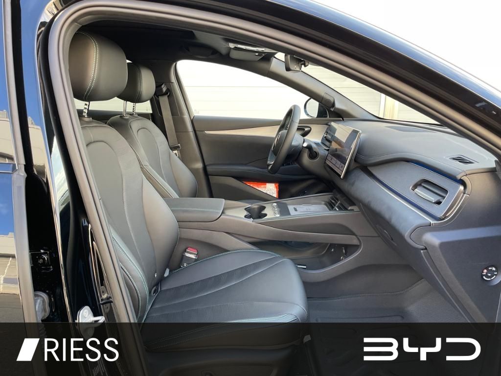 BYD SEAL 6