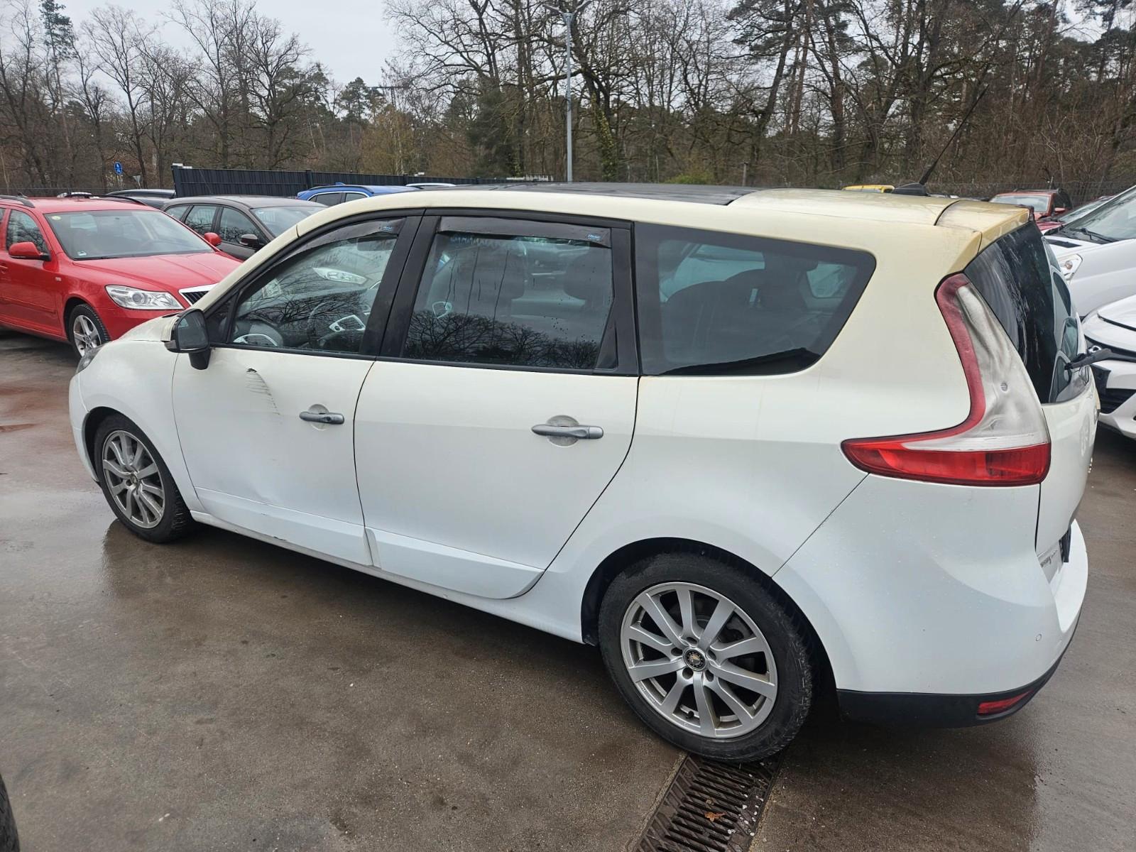 Renault Scenic 2009 — photo 7