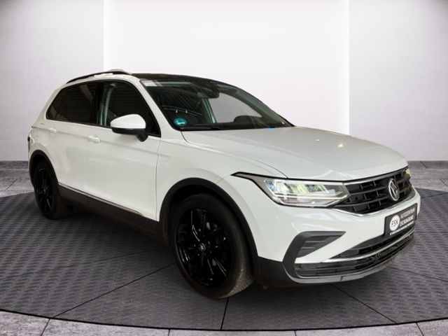 Fahrzeugabbildung Volkswagen Tiguan 1.5 TSI 110KW NAVI LED SHZG MFA