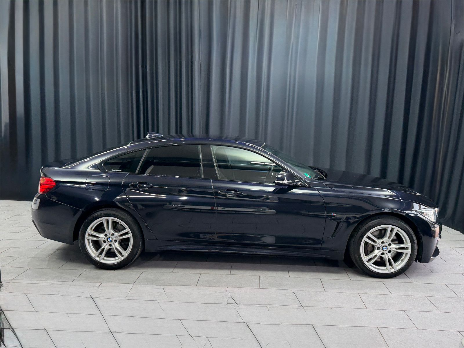 Fahrzeugabbildung BMW 440i Gran Coupe xDrive M Sport |HuD|NAVI|DE-FZG