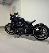 Triumph Bonneville Bobber Black Custom - Triumph Motorräder in Frankfurt