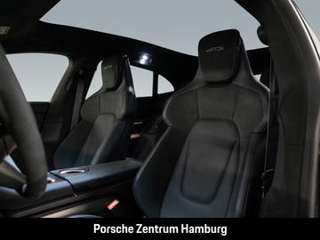 صورة 6 لـ 2026 Porsche TAYCAN