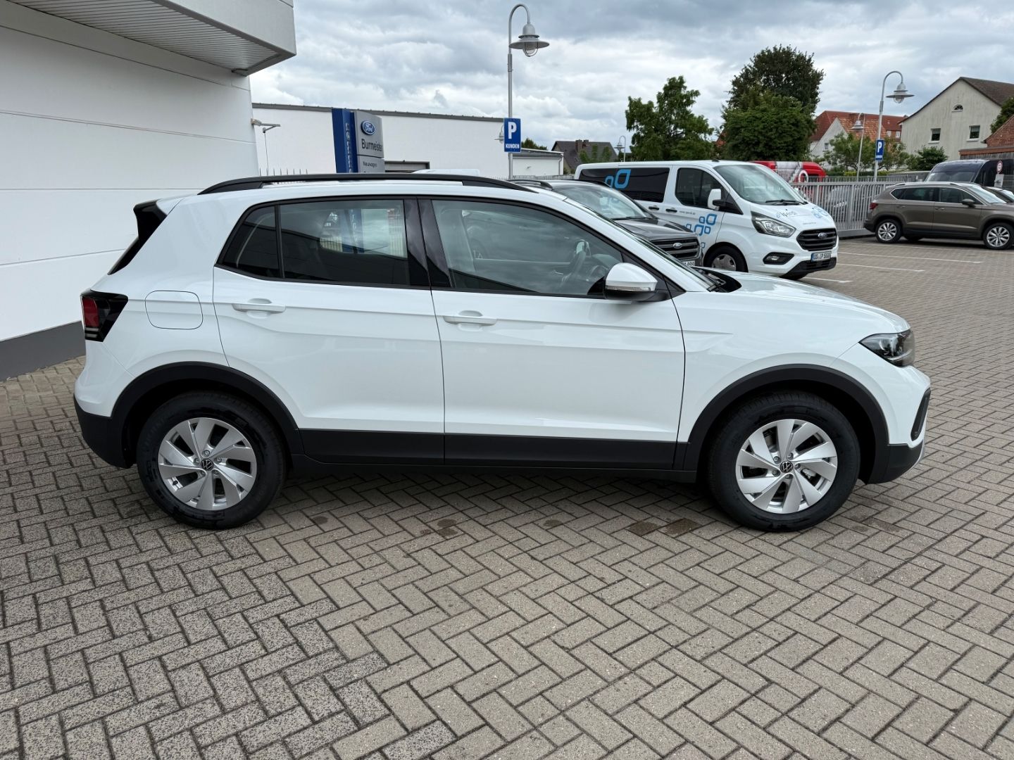 Fahrzeugabbildung Volkswagen T-Cross 1.0 TSI 70 kW Life LED ACC Apple CarPlay