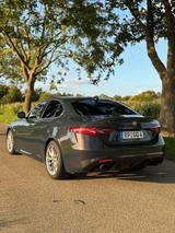 Alfa Romeo Giulia 2.2 Veloce - Alfa Romeo Giulia aus 2016