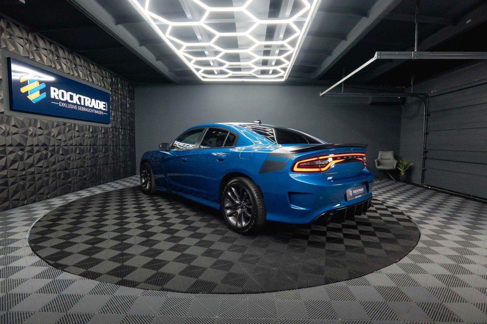 Fahrzeugabbildung Dodge Charger 5.7 V8 HEMI R/T DAYTONA Performance
