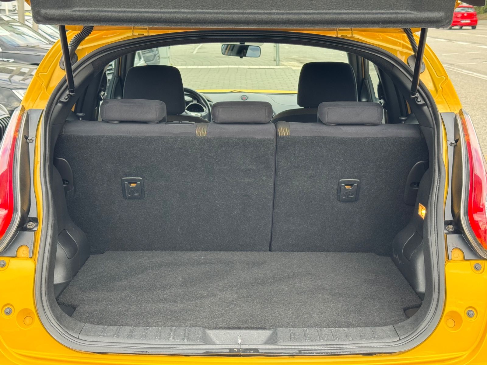 Juke*AHK*Temp*BT*Klimaaut.*Nav*Alcantara*Kamera*