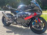 BMW M1000RR - BMW R100