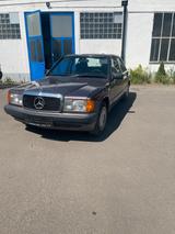 Mercedes-Benz Mercedes w201 190er 2.0D H-Zulassung - Mercedes-Benz 190 mit Diesel-Antrieb: 190e