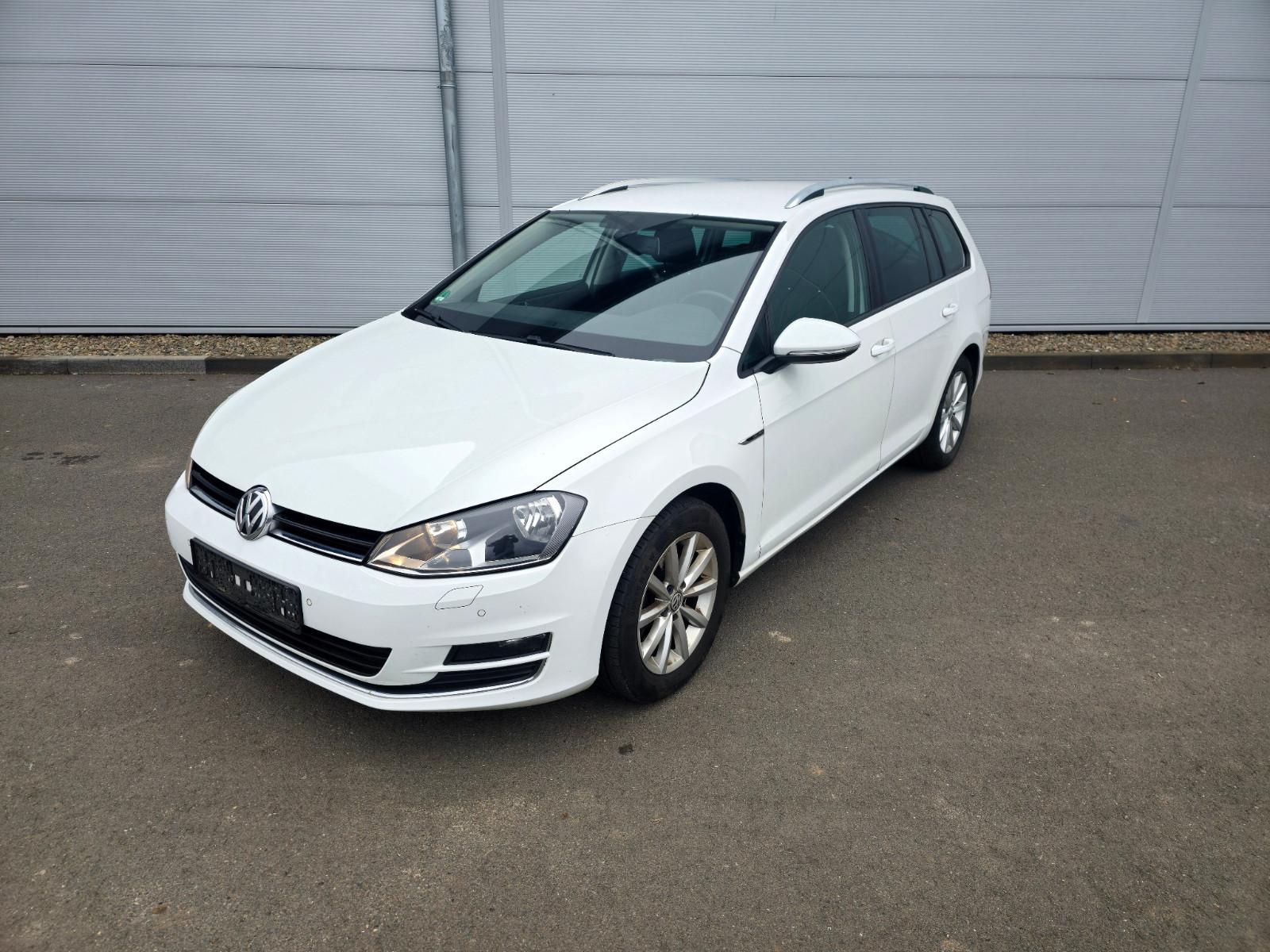 Volkswagen Golf VII Variant 2.0 TDI  Navi PDC SHZ TÜV Neu