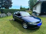 Opel Vectra B - Opel Vectra aus 1998: Kombi