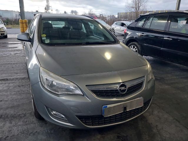 Opel ASTRA IV 1.7 CDTI 110 SPORTS T