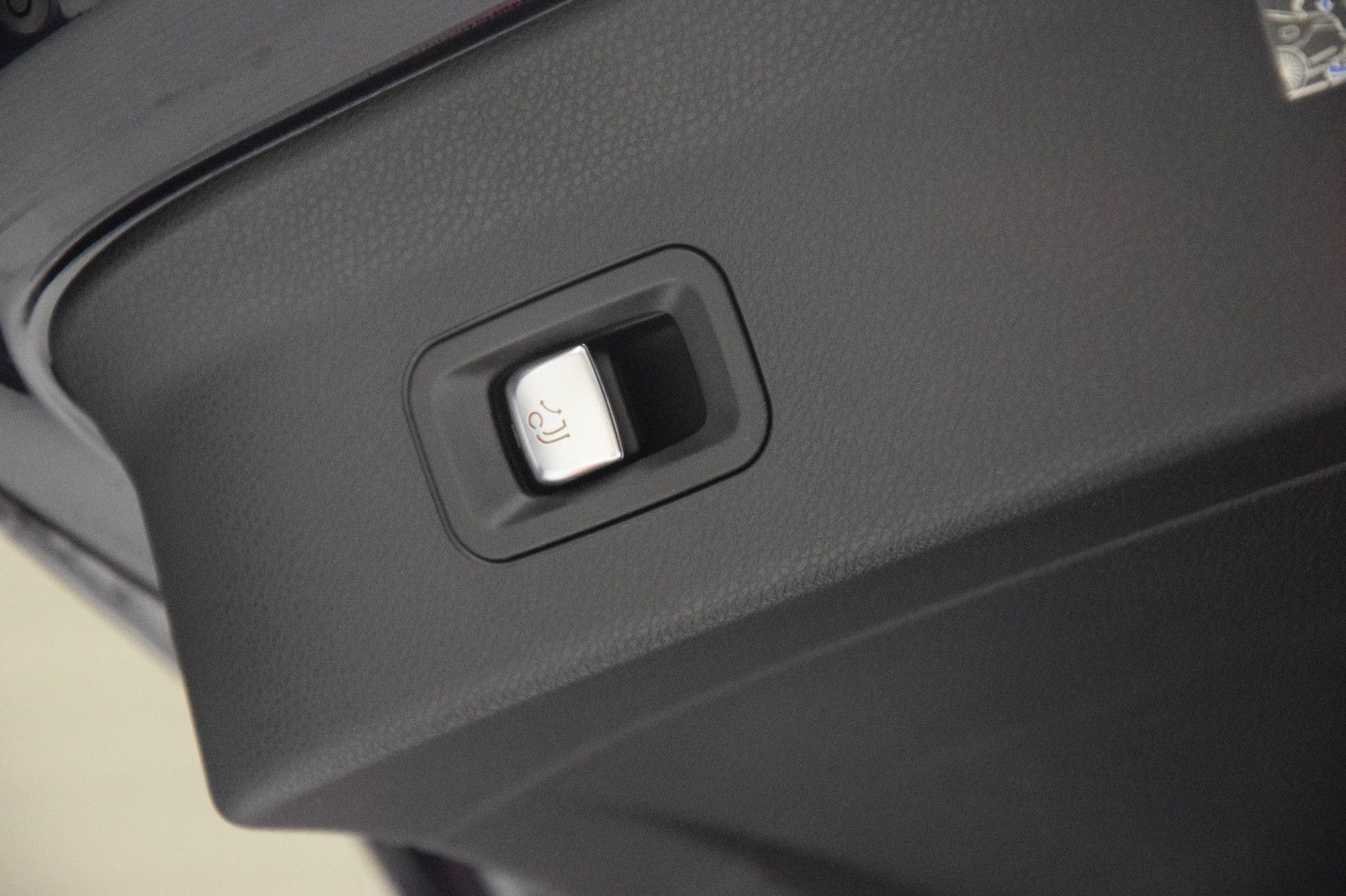 Fahrzeugabbildung Mercedes-Benz GLC 43 Coupe AMG 4Matic Pano s.AGA HuD ACC Burme