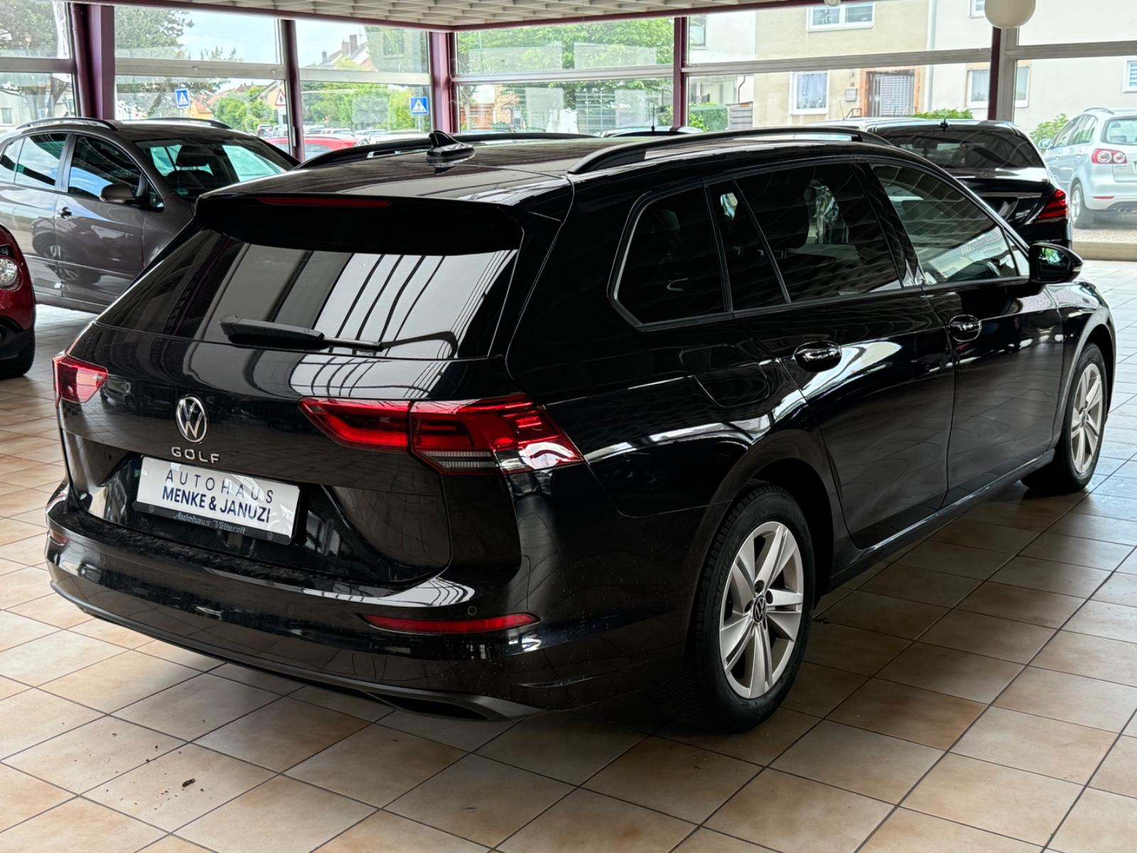 Volkswagen Golf VIII Variant Life Edition/LED/SHZ/ACC/TOTW.