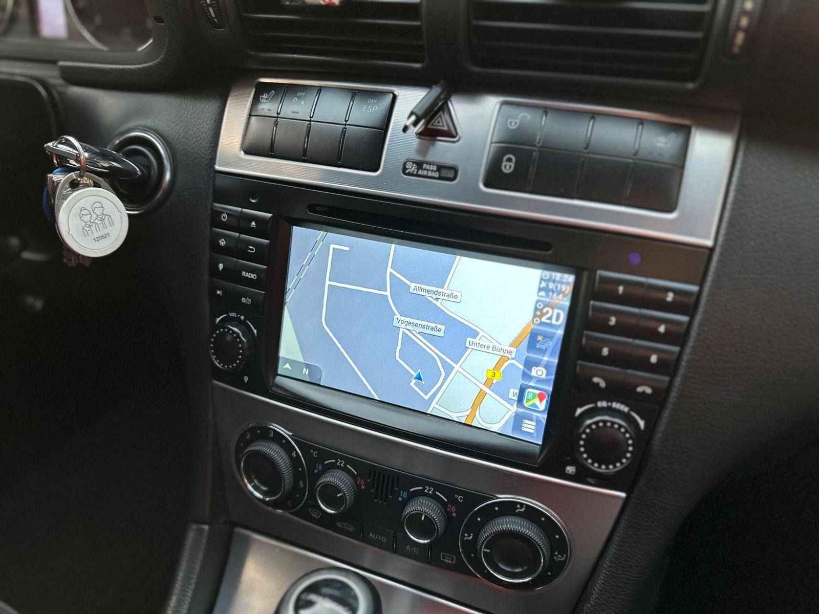 Mercedes-Benz C220 2006 — photo 13