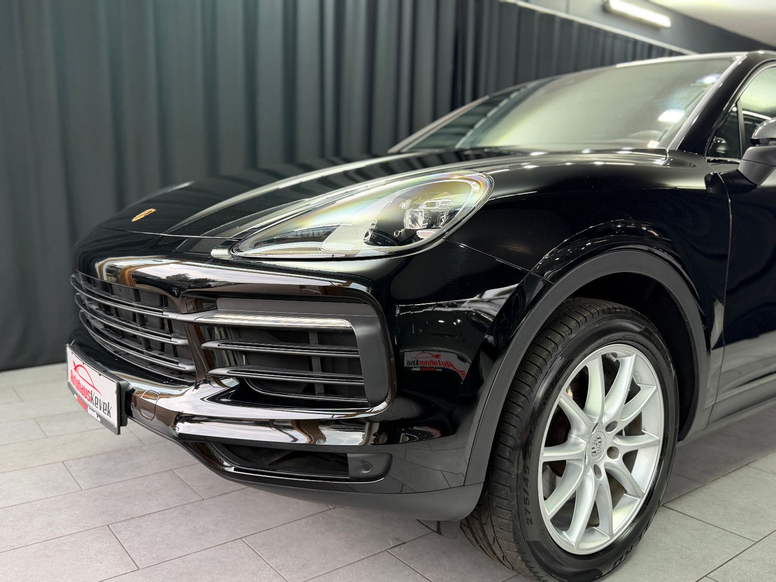 Fahrzeugabbildung Porsche Cayenne Coupe Basis |LED|LUFT|STDHZ
