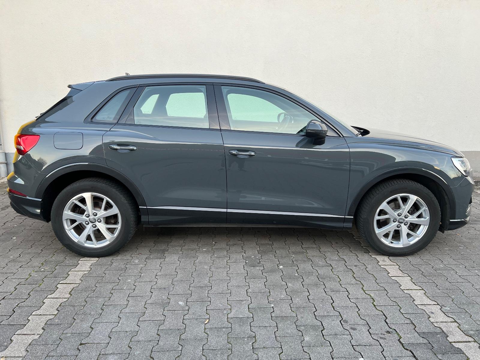 Audi Q3 35 TFSI S tronic advanced*Leder*CarPlay*Night