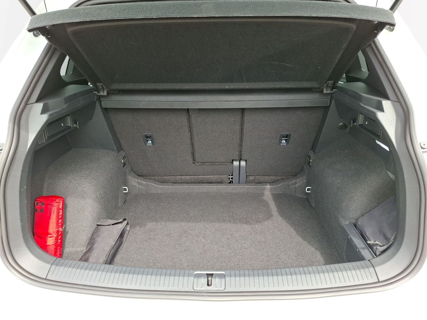 Tiguan 1.5 TSI DSG R-Line *KAMERA*ACC*NAVI*