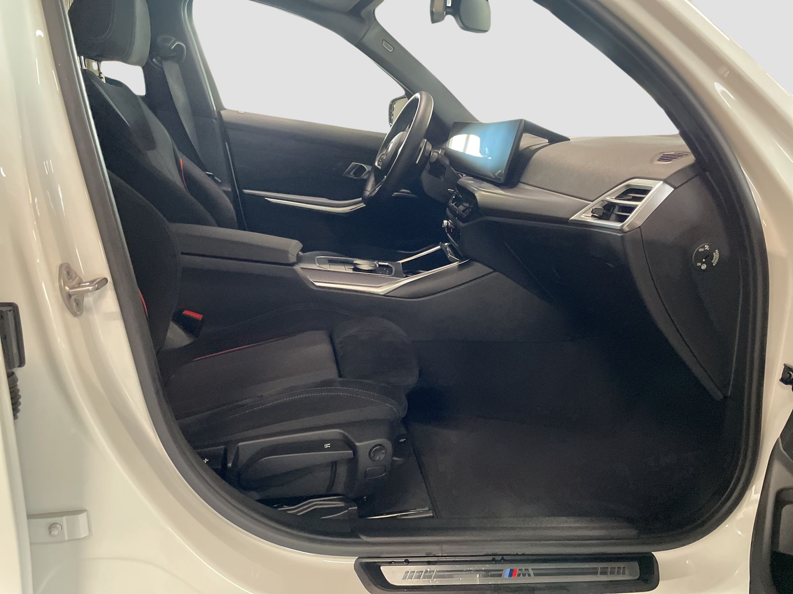 BMW 330 - Bild 11