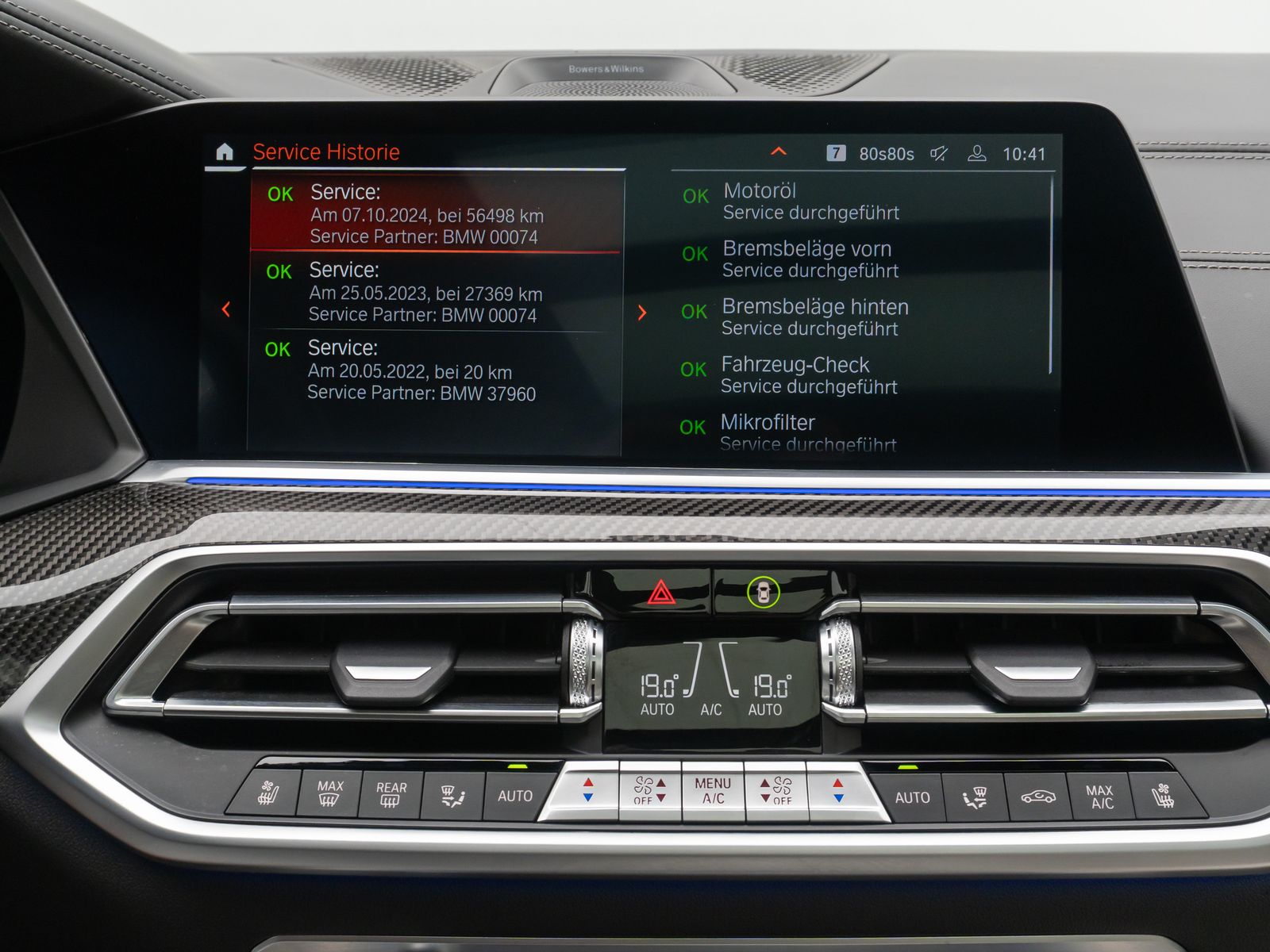 Fahrzeugabbildung BMW X6 M50i Panorama Laser 360°HUD B&W SoftCL 22Zoll