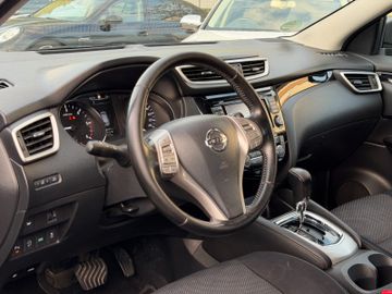 Nissan Qashqai - 2