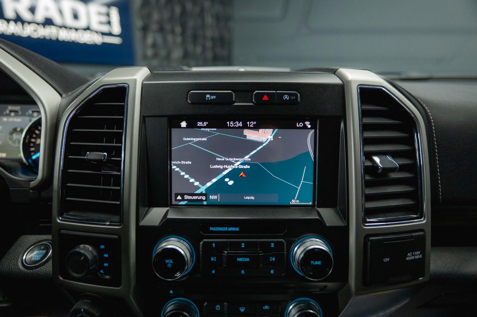 Fahrzeugabbildung Ford F150 3.5L V6 4x4 Offroad RAPTOR LARIAT LaChanti