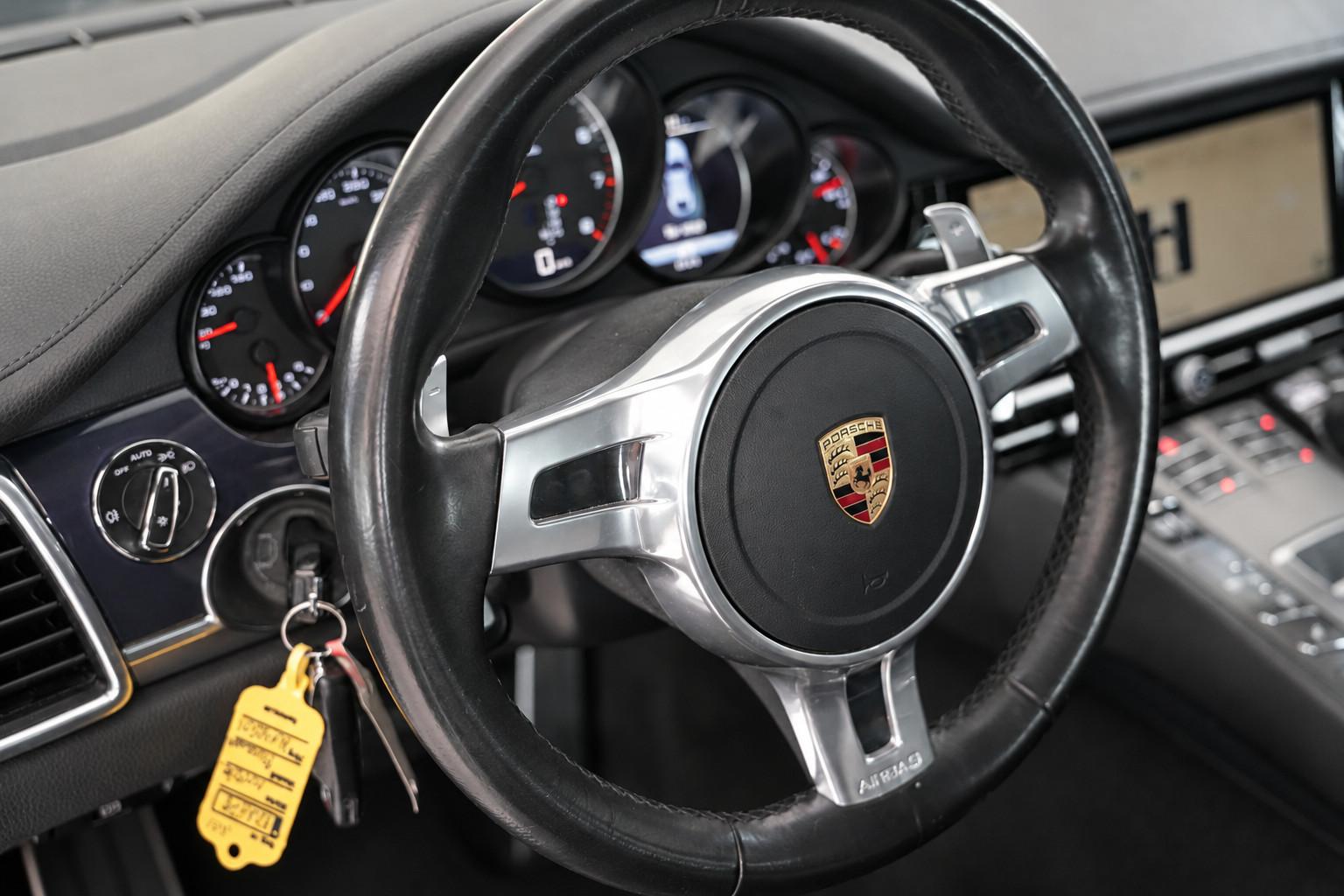 Porsche Panamera 4 Edition 3.6 V6 310 ch PDK / 114 000 km / Sport Chrono / BOSE / Caméra 360°